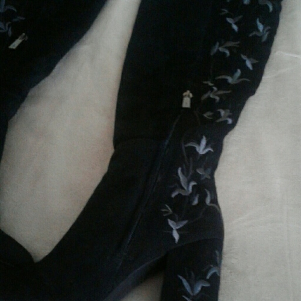 Sexy Knee High Boots Black Flower Embroidery Claire Womens Size 8.5 - Picture 12 of 16